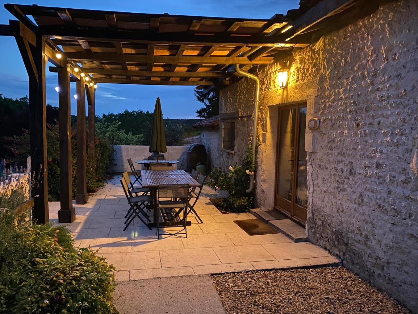 Chez Sarrazin Villa Brossac Kültér fotó