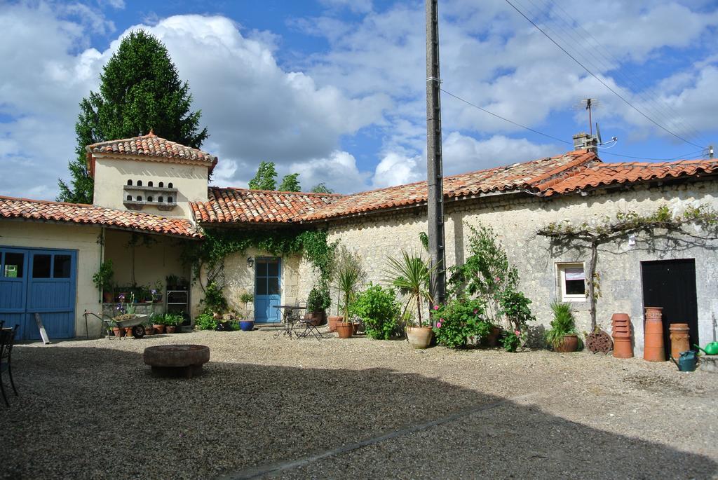Chez Sarrazin Villa Brossac Kültér fotó
